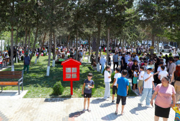“Şəhərsalma və Memarlıq İli” çərçivəsində Suraxanı Rayon İcra Hakimiyyəti tərəfindən rayon ərazisində həyata keçirilən genişmiqyaslı abadlıq-quruculuq tədbirləri davam edərək Yeni Suraxanı qəsəbəsində də əsaslı yenidənqurma işləri aparılıb
