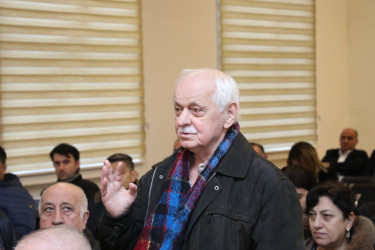 Suraxanı RİH başçısı Adil Əliyev Qaraçuxur qəsəbəsə  sakinləri ilə səyyar görüş keçirib