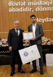 Sentyabrın 11-də Suraxanıda 600-dən yuxarı bal toplayan məzunlarla görüş keçirildi