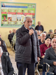 Dekabrın 19-da Suraxanı Rayon İcra Hakimiyyətinin başçısı Adil Əliyev 114 №-li tam orta məktəbdə Əmircan qəsəbə sakinləri ilə görüş keçirib