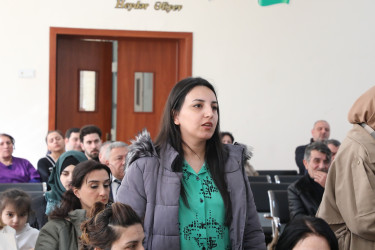 Fevralın 18-də RİH başçısı növbəti dəfə 97 nömrəli tam orta məktəbdə Əmircan qəsəbəsinin sakinləri ilə görüşüb