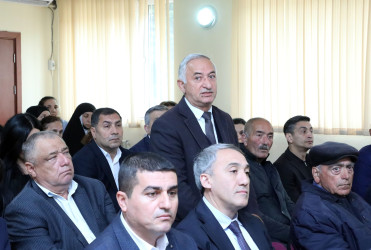 Suraxanı Rayon İcra Hakimiyyətinin başçısı Adil Əliyevin vətəndaşlarla növbəti səyyar görüşü mayın 6-da Qaraçuxur qəsəbəsi, Yeni Günəşli yaşayış sahəsində yerləşən 290 saylı tam orta ümumtəhsil məktəbində keçirilib.