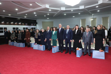 Suraxanı rayonunda “Qadın Gülərsə, Bəşəriyyət Gülər!” adlı tədbir keçirilib