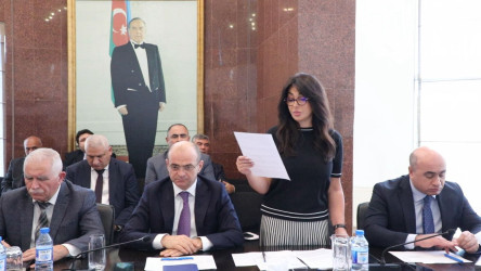 Oktyabrın 27-də Suraxanı Rayon İcra Hakimiyyətinin başçısı Adil Əliyev Rayon İcra Hakimiyyətində növbəti vətəndaş qəbulu keçirib