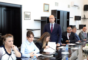 Sentyabrın 28-də Suraxanı Rayon İcra Hakimiyyətinin başçısı Adil Əliyev Rayon İcra Hakimiyyətində növbəti vətəndaş qəbulu keçirib