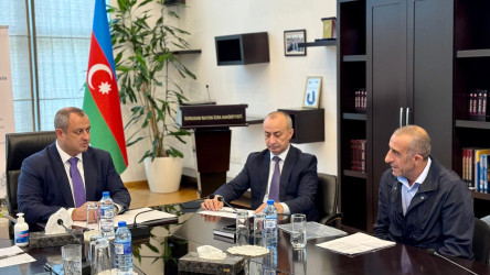 Sentyabrın 15-də Suraxanı Rayon İcra Hakimiyyətinin başçısı Adil Əliyev Rayon İcra Hakimiyyətində növbəti vətəndaş qəbulu keçirib