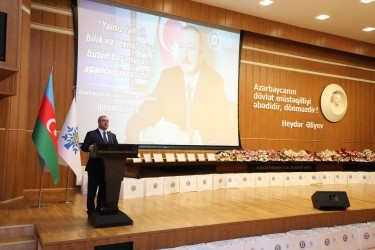 Sentyabrın 11-də Suraxanıda 600-dən yuxarı bal toplayan məzunlarla görüş keçirildi