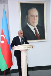 Bakı Şəhəri üzrə Təhsil İdarəsi və Suraxanı Rayon İcra Hakimiyyəti tərəfindən ümumi təhsil müəssisələrinin XI sinif şagirdlərinin iştirakı ilə Heydər Əliyev irsinin öyrədilməsi dərslərinə həsr olunmuş “Naxçıvan– Diyarım mənim” adlı tədbir keçirilib