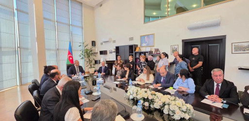 Sentyabrın 14-də Suraxanı Rayon İcra Hakimiyyətinin başçısı Adil Əliyev Rayon İcra Hakimiyyətində növbəti vətəndaş qəbulu keçirib