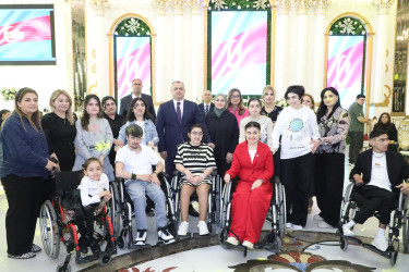 Suraxanı Rayon İcra Hakimiyyətinin və "Autizm fərqlilikdir" İctimai Birliyinin birgə təşkilatçılığı ilə Autizm aylığı çərçivəsində Aura şadlıq sarayında xüsusi qayğıya ehtiyacı olan uşaqlar üçün tədbir təşkil olunub