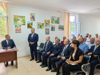 Suraxanıda vətəndaşlarla növbəti səyyar qəbul keçirilib Suraxanı Rayon İcra Hakimiyyətinin başçısı Adil Əliyevin vətəndaşlarla növbəti səyyar görüşü avqustun 24-də Hövsan qəsəbəsində yerləşən 196 saylı tam orta ümumtəhsil məktəbində keçirilib