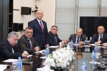 Fevralın 16-da Suraxanı Rayon İcra Hakimiyyətinin başçısı Adil Əliyev Rayon İcra Hakimiyyətində növbəti vətəndaş qəbulu keçirib