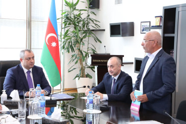 Oktyabrın 27-də Suraxanı Rayon İcra Hakimiyyətinin başçısı Adil Əliyev Rayon İcra Hakimiyyətində növbəti vətəndaş qəbulu keçirib