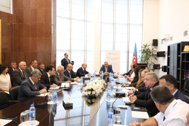 Sentyabrın 8-də Suraxanı Rayon İcra Hakimiyyətinin başçısı Adil Əliyev Rayon İcra Hakimiyyətində növbəti vətəndaş qəbulu keçirib