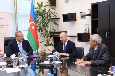 Sentyabrın 29-də Suraxanı Rayon İcra Hakimiyyətinin başçısı Adil Əliyev Rayon İcra Hakimiyyətində növbəti vətəndaş qəbulu keçirib