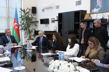 Aprelin 13-də Suraxanı Rayon İcra Hakimiyyətinin başçısı Adil Əliyev Rayon İcra Hakimiyyətində növbəti vətəndaş qəbulu keçirib