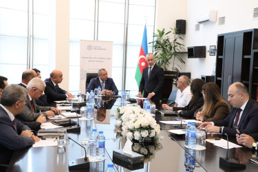 Sentyabrın 8-də Suraxanı Rayon İcra Hakimiyyətinin başçısı Adil Əliyev Rayon İcra Hakimiyyətində növbəti vətəndaş qəbulu keçirib