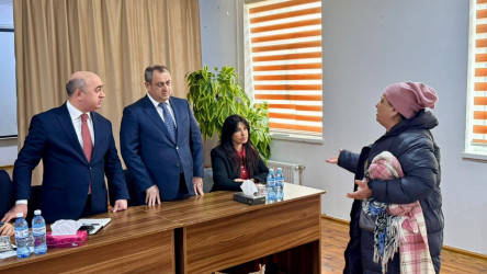 Fevralın 11-də Suraxanı Rayon İcra Hakimiyyətinin başçısı Adil Əliyev Zığ qəsəbəsində sakinlərlə səyyar görüş keçirib