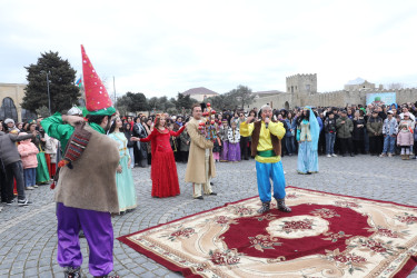 Baharın gəlişinin carçısı olan Novruz bayramı Suraxanı rayonunda böyük izdihamla qeyd olunub. Martın 17-də “Atəşgah məbədi” Dövlət Tarix-Memarlıq Qoruğunda Suraxanı Rayon İcra Hakimiyyətinin təşkilatçılığı ilə “Şəhərsalma və Memarlıq İli” çərçivəsində “Baharın memarlıq izi” adlı Novruz Festivalı keçirilib