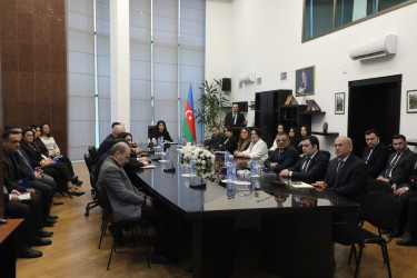 Fevralın 24-də Suraxanı Rayon İcra Hakimiyyətində “Dövlət qulluğunda korrupsiyaya qarşı mübarizə və etik davranış qaydalarının praktiki tətbiqi məsələləri” mövzusunda təlim təşkil olunub