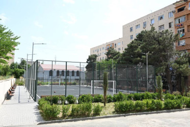 “Bizim həyət” layihəsi çərçivəsində yenilənmiş növbəti həyət sakinlərin istifadəsinə verilib