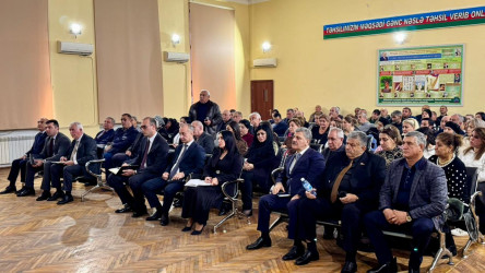 Dekabrın 19-da Suraxanı Rayon İcra Hakimiyyətinin başçısı Adil Əliyev 114 №-li tam orta məktəbdə Əmircan qəsəbə sakinləri ilə görüş keçirib