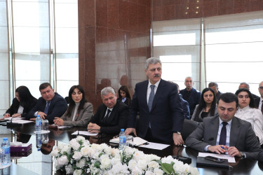 Martın 2-də Suraxanı Rayon İcra Hakimiyyətinin başçısı Adil Əliyev Rayon İcra Hakimiyyətində növbəti vətəndaş qəbulu keçirib