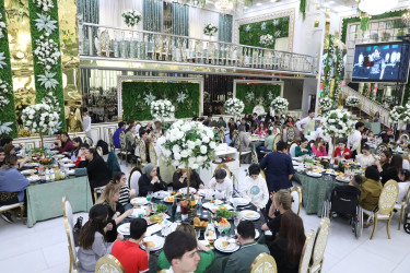 Suraxanı Rayon İcra Hakimiyyətinin və "Autizm fərqlilikdir" İctimai Birliyinin birgə təşkilatçılığı ilə Autizm aylığı çərçivəsində Aura şadlıq sarayında xüsusi qayğıya ehtiyacı olan uşaqlar üçün tədbir təşkil olunub