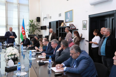 Oktyabrın 6-da Suraxanı Rayon İcra Hakimiyyətinin başçısı Adil Əliyev Rayon İcra Hakimiyyətində növbəti vətəndaş qəbulu keçirib