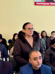 Suraxanı Rayon İcra Hakimiyyətinin başçısı Adil Əliyevin vətəndaşlarla növbəti səyyar görüşü martın11-də Bülbülə qəsəbəsində yerləşən 140 saylı tam orta ümumtəhsil məktəbində keçirilib