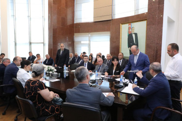 İyulun 28-də Suraxanı Rayon İcra Hakimiyyətinin başçısı Adil Əliyev Rayon İcra Hakimiyyətində növbəti vətəndaş qəbulu keçirib