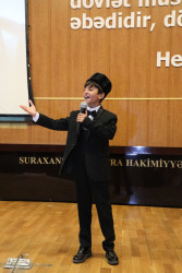 Sentyabrın 11-də Suraxanıda 600-dən yuxarı bal toplayan məzunlarla görüş keçirildi