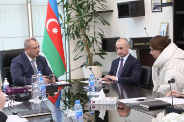 Martın 16-da Suraxanı Rayon İcra Hakimiyyətinin başçısı Adil Əliyev Rayon İcra Hakimiyyətində növbəti vətəndaş qəbulu keçirib