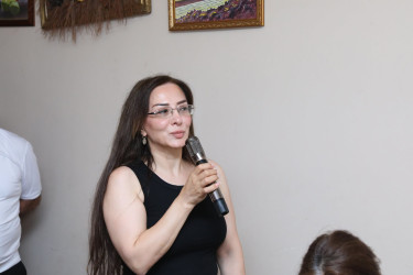 Suraxanı Rayon İcra Hakimiyyətinin başçısı Adil Əliyevin vətəndaşlarla növbəti səyyar görüşü iyulun 1-də Qaraçuxur qəsəbəsində yerləşən 104 saylı tam orta ümumtəhsil məktəbində keçirilib