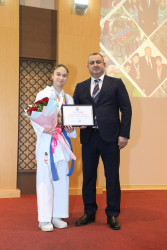 Gənclər Günü münasibətilə rayonun ictimai həyatında fəal iştirakına və əldə etdiyi nailiyyətlərə görə RİH başçısının fəxri fərmanı ilə təltif ediliblər