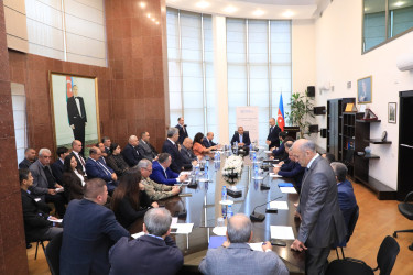 Sentyabrın 29-də Suraxanı Rayon İcra Hakimiyyətinin başçısı Adil Əliyev Rayon İcra Hakimiyyətində növbəti vətəndaş qəbulu keçirib