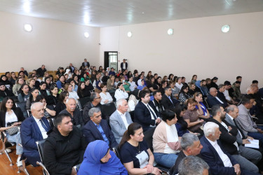 Sentyabrın 17-də Suraxanı Rayon İcra Hakimiyyətinin başçısı Adil Əliyev Yeni Suraxanı qəsəbəsində yerləşən 89 saylı tam orta məktəbdə sakinlərlə səyyar görüş keçirib