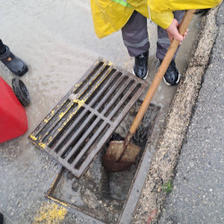 Yağan intensiv yağışlarla əlaqədar Suraxanı rayonunda təxirəsalınmaz tədbirlər həyata keçirilir