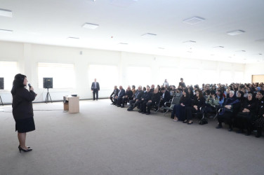 Martın 12-də Suraxanı Rayon İcra Hakimiyyətinin təşəbbüsü, Hövsan Bələdiyyəsində “Gender məsələləri və məişət zorakılığı ilə mübarizəyə dair komissiya”nın və S.S.Axundov adına 172 saylı tam orta ümumtəhsil məktəbinin birgə təşkilatçılığı ilə “Təhsildən yayınma: səbəblər və qarşısının alınması yolları” adlı tədbir təşkil olunub