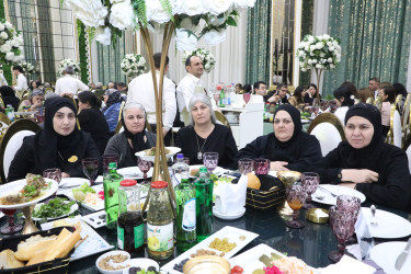 Suraxanıda  iftar süfrəsi təşkil olunub