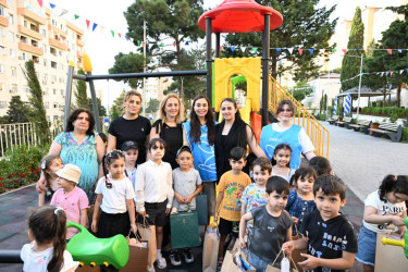 “Bizim həyət” layihəsi çərçivəsində yenilənmiş növbəti həyət sakinlərin istifadəsinə verilib