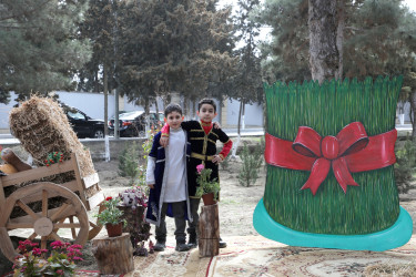 “Şəhərsalma və Memarlıq İli”  çərçivəsində Suraxanı rayonu, Əmircan qəsəbəsində salınan yeni park martın 19-da bayramlar ərəfəsində sakinlərin istifadəsinə verilib