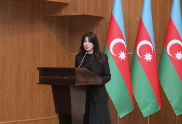 Suraxanıda “Heydər Əliyev və Azərbaycan tarixi” referat-yazı müsabiqəsinin rayon mərhələsinin yekunlarına həsr olunmuş elmi-praktik konfrans keçirilib