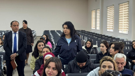 Suraxanı Rayon İcra Hakimiyyətinin başçısı Adil Əliyevin vətəndaşlarla növbəti səyyar görüşü fevralın 24-də Hövsan qəsəbəsi, 172 saylı tam orta ümumtəhsil məktəbində keçirilib