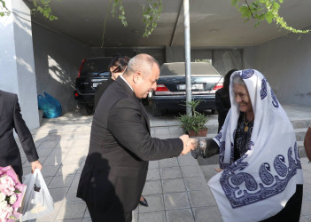Beynəlxalq Ahıllar Günü münasibətilə Suraxanı rayonunda ahıllar ziyarət olunub.