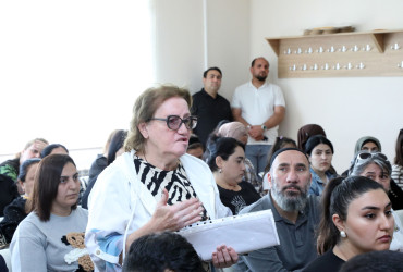 Suraxanı Rayon İcra Hakimiyyətinin başçısı Adil Əliyevin vətəndaşlarla növbəti səyyar görüşü mayın 20-də Yeni Suraxanı qəsəbəsində yerləşən 101 saylı tam orta ümumtəhsil məktəbində keçirilib