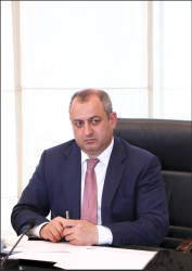 İyunun 1-də Suraxanı Rayon İcra Hakimiyyətinin başçısı Adil Əliyev Rayon İcra Hakimiyyətində növbəti vətəndaş qəbulu keçirib