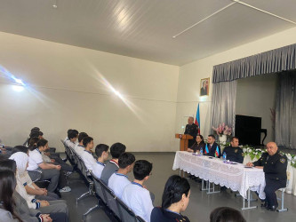 Suraxanı rayonunda növbəti dəfə "Narkomaniyaya qarşı mübarizə" və "Erkən nikaha qarşı mübarizə" mövzularında maarifləndirici tədbirlər 226 №-li tam orta məktəbdə keçirilib