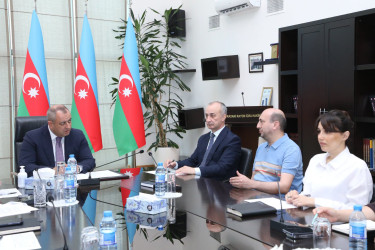 İyulun 20-də Suraxanı Rayon İcra Hakimiyyətinin başçısı Adil Əliyev Rayon İcra Hakimiyyətində növbəti vətəndaş qəbulu keçirib