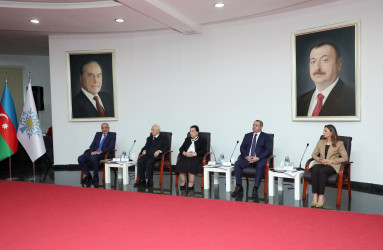 Suraxanı rayonunda “Ümummilli Lider Heydər Əliyev irsi: Dünənin təcrübəsi, bu günün reallığı, sabahın strategiyası ” adlı tədbir keçirilib
